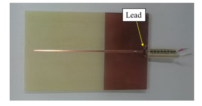 Figure 20. Photograph of the fabricated antenna with the impedance matching antenna